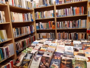 ksiÄ
Ĺźki w bibliotece